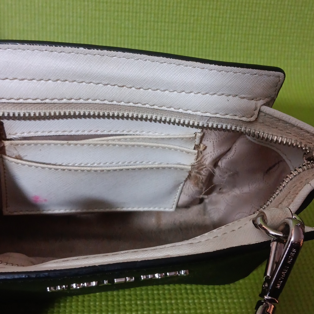 Michael Kors Black and White Crossbody Bag - Picture 5 of 7